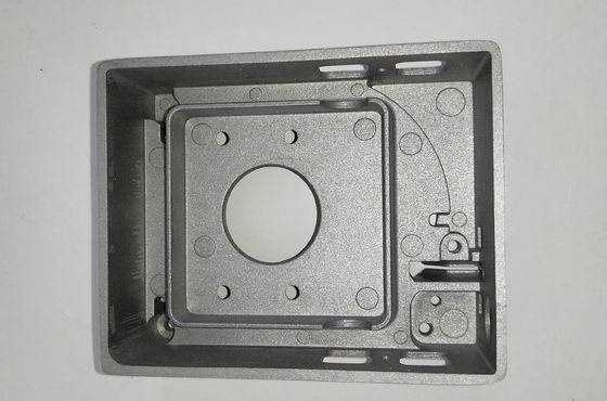 Kumlama Elektroforezi Kalıp Döküm Parçaları Enjeksiyon Kalıplama ADC12 Alüminyum Alaşımlı Döküm Parçaları