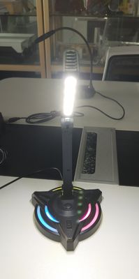 USB Masaüstü Toplantısı Tam Karaoke Esports Mikrofon 2 Masa Lampası Düzenleme