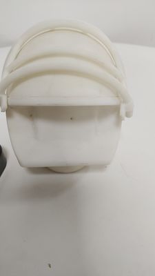 Cold Runner OEM Özel Plastik Parçalar Küçük Abs Splicing Kask